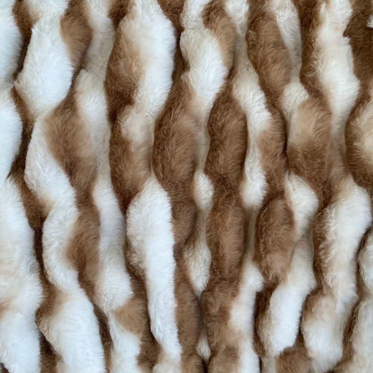 Plutus White Taupe Snow Chinchilla Faux Fur Luxury Throw Blanket