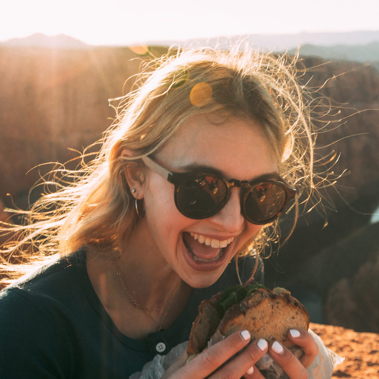 Walnut wood panto sunglasses with tortoise frame and black polarized lenses