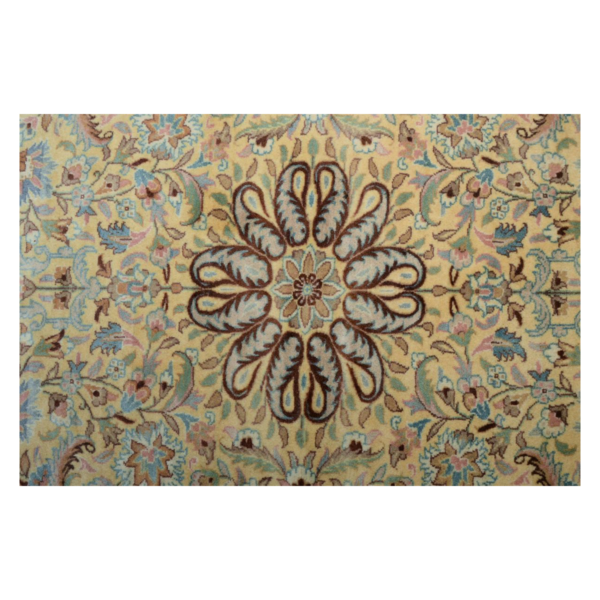 Isfahan Hand knotted Clay Creek Woolen Rug