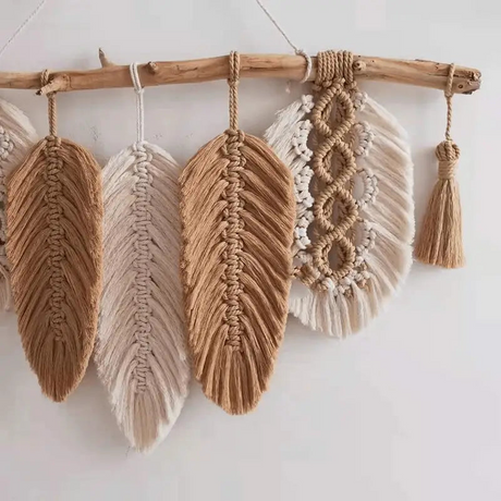 Macrame Leaf Fringed Tapestry