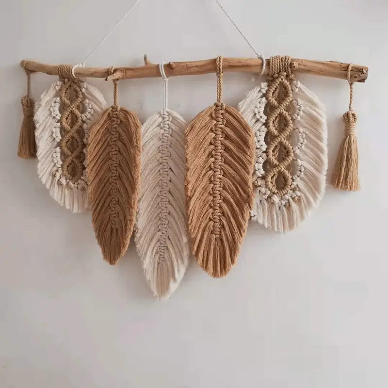 Macrame Leaf Fringed Tapestry