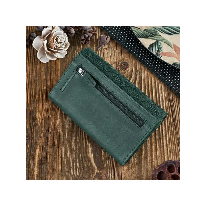 Vibrant & Chic Leather Women's Wallets