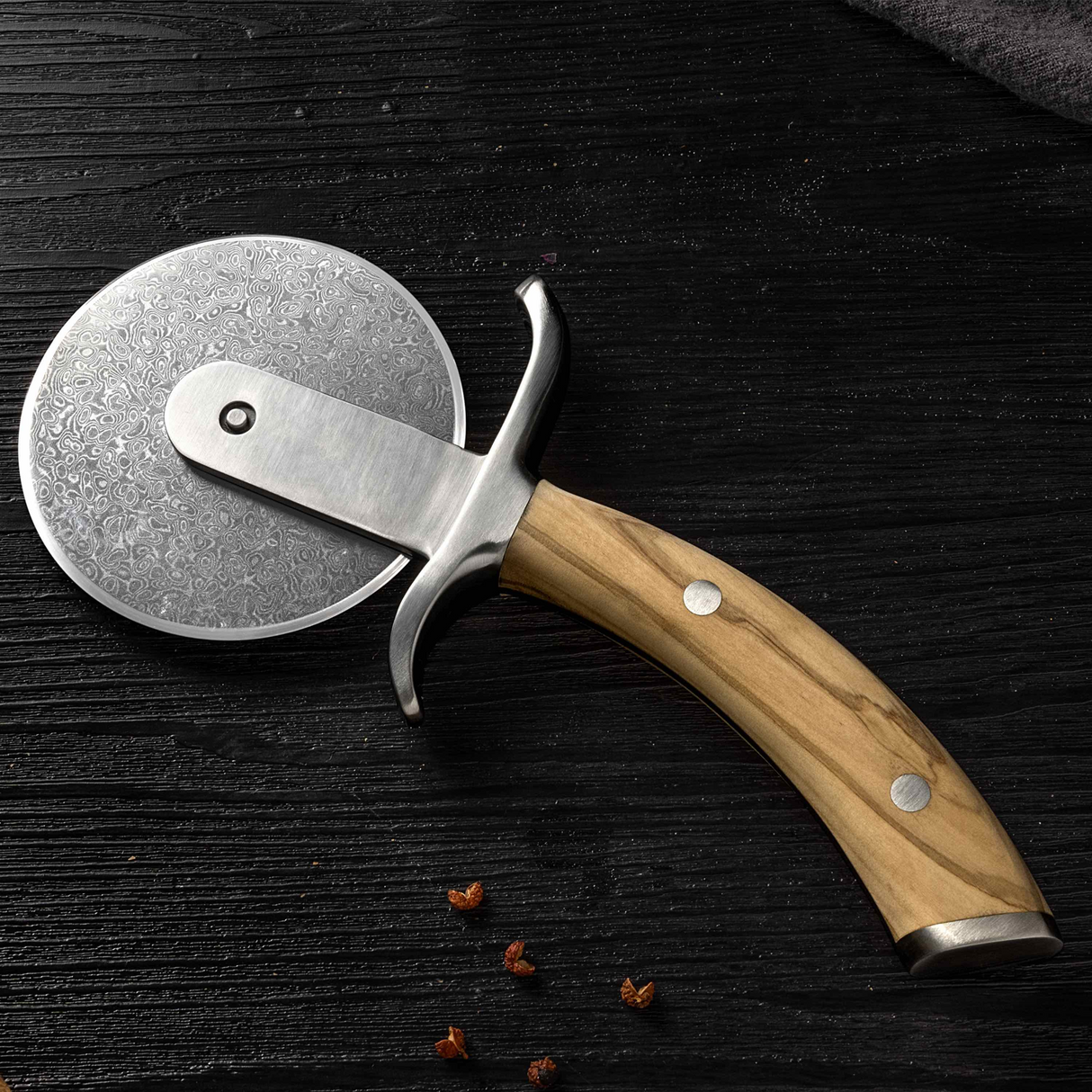 MIA Pizza Slicer | Olive Wood handle