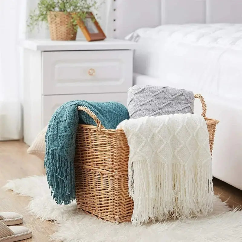 Knitted Decorative  Blankets -Beige