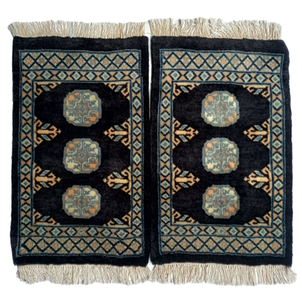 Bokhara Handknotted Smoky Black Woolen Mat